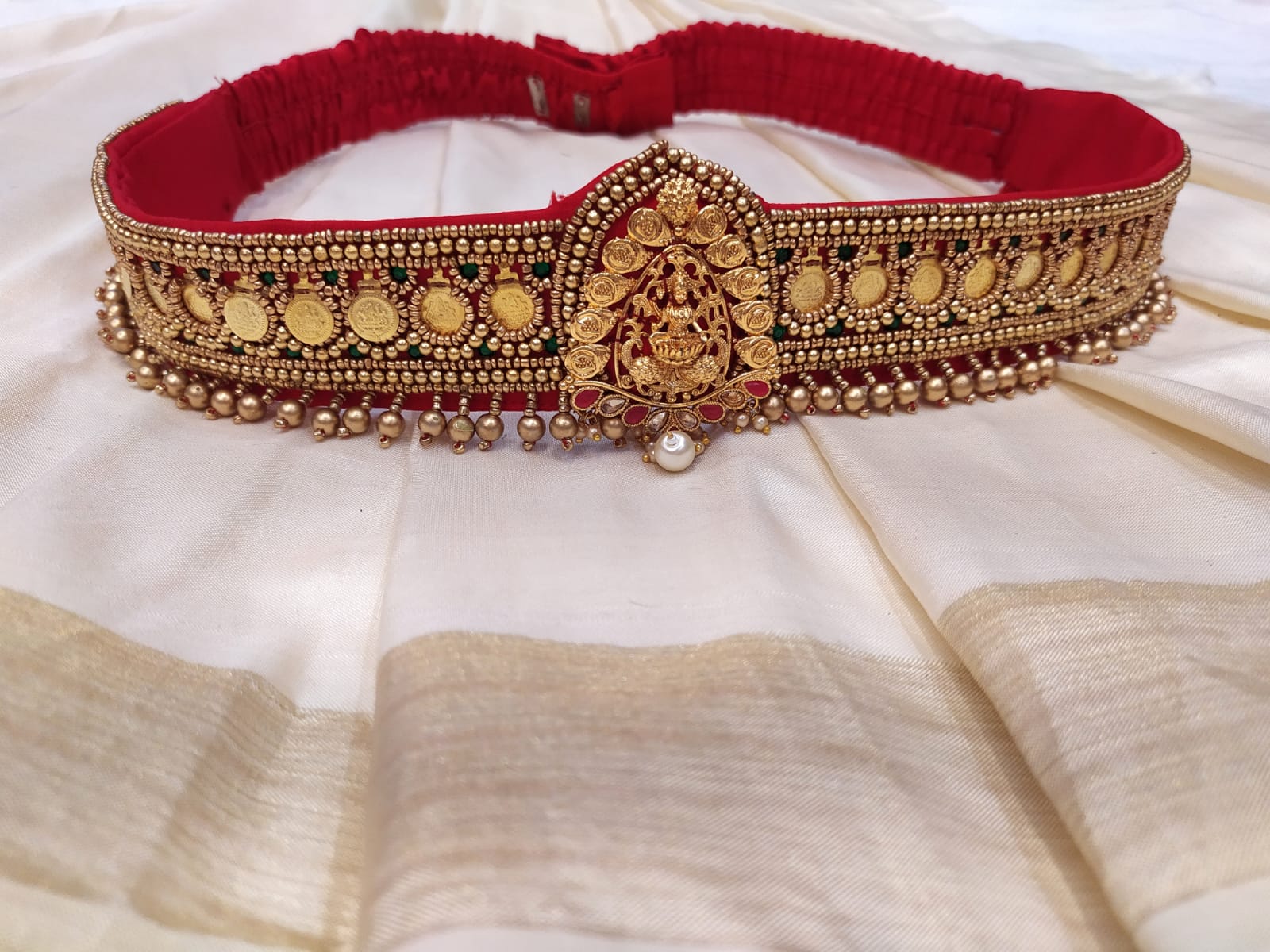 Adyashree Emporium Traditional Laxmi Design Cloth Saree Waist Belt  Stretchable Embroidery Kamarpatta Golden colour Kamarband for Women Temple  Jewellery : Amazon.in: Clothing & Accessories