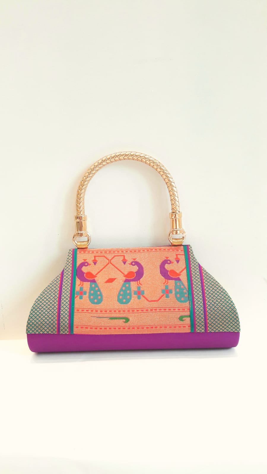 Indian Artizans Sohani Pure Silk Paithani Purse : Amazon.in: Fashion